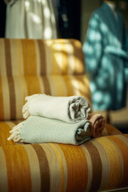 Cymora Lounge Towel